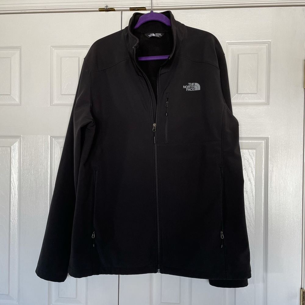 Never worn “NORTH FACE” mans jacket